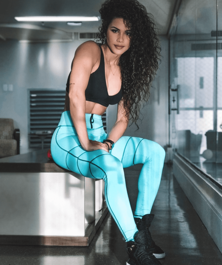 10 Different ways to wear workout leggings in 2020